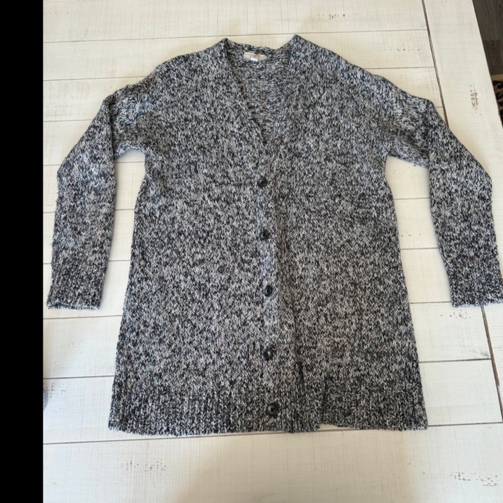 Chic Black and White Knit Cardigan